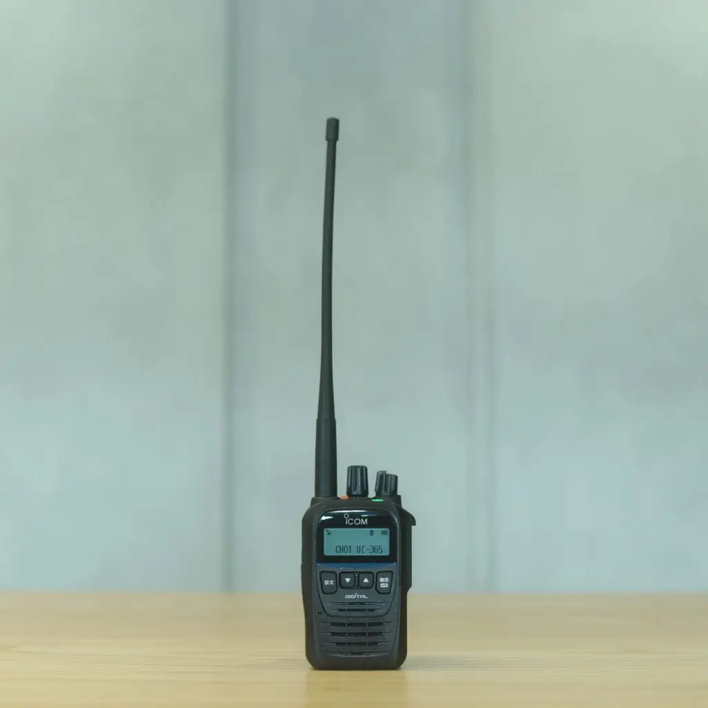 携帯型デジタル簡易無線機「icom IC-D70」のレンタル | transceiver365
